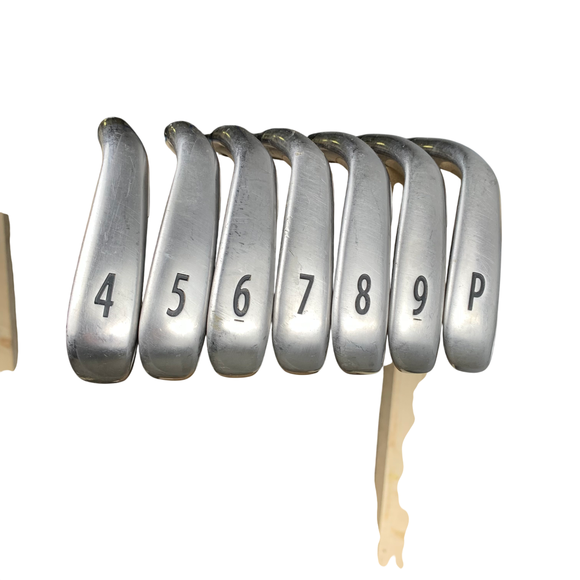 Titleist AP1 712 Jernsæt / Flex Regular / 4-PW / Stål galleri billede 1 - brugt golf udstyr i god stand