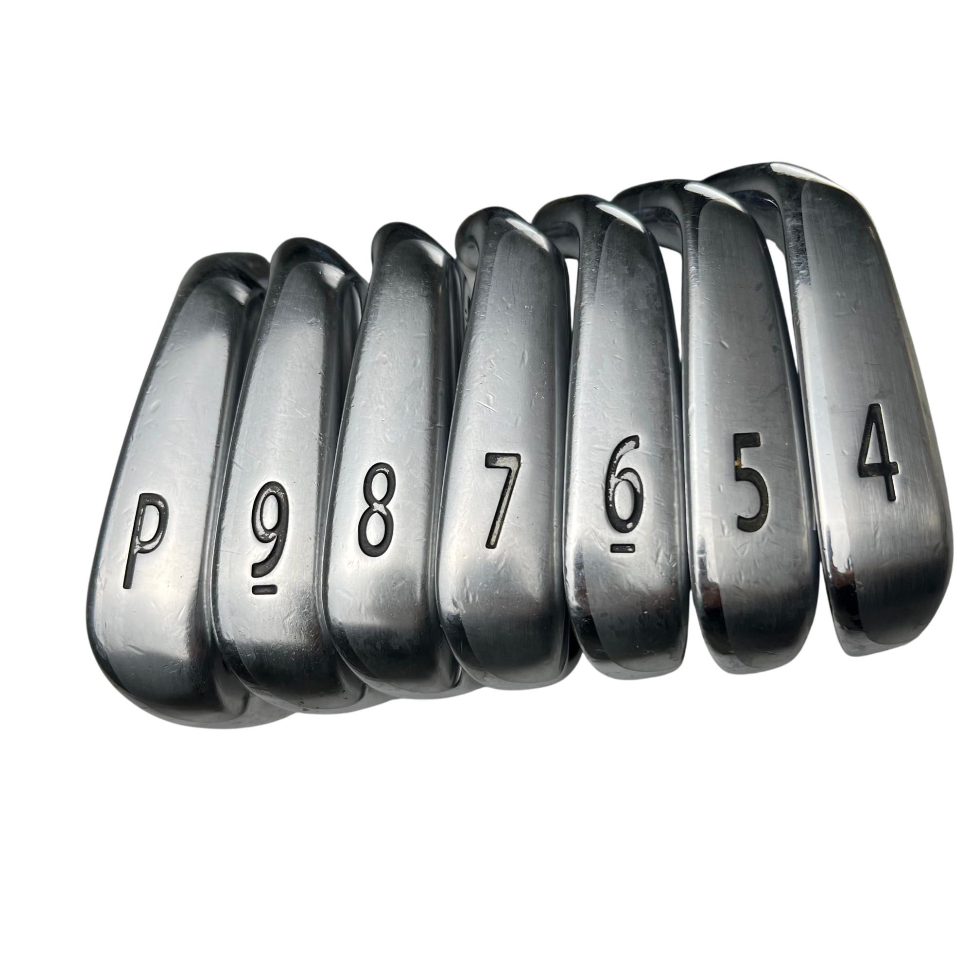Titleist AP2 710 Forged Jernsæt / Flex Regular / 4-PW / Stål galleri billede 1 - brugt golf udstyr i god stand
