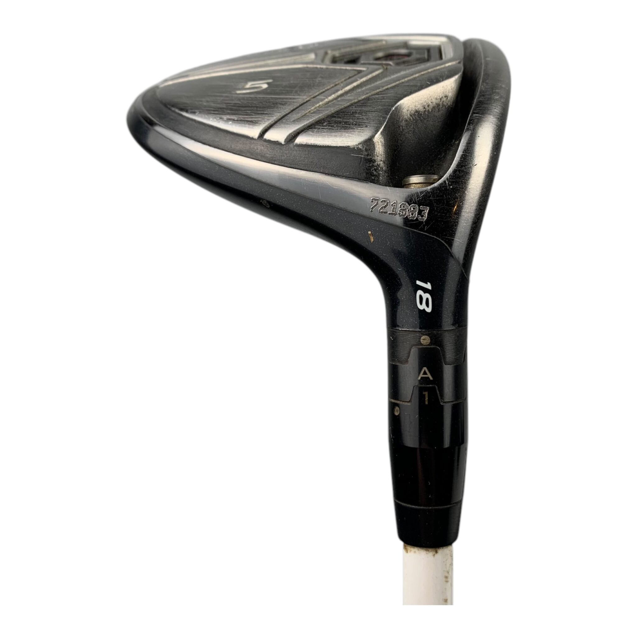 Titleist 915F Fairway Wood / Flex Regular / Grafit / #5/18