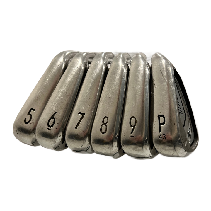 Titleist T300 5-PW + Stål Pakkesæt Brugt God Stand